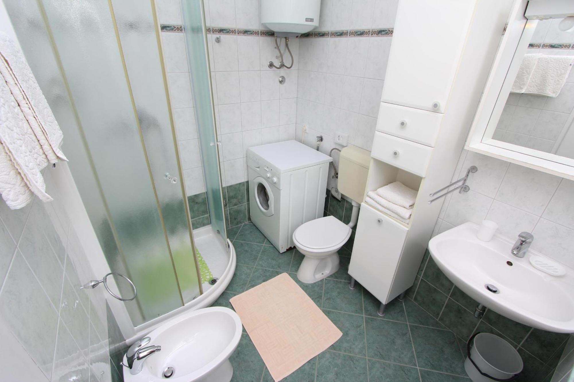 Apartment Riki โรวีน ภายนอก รูปภาพ