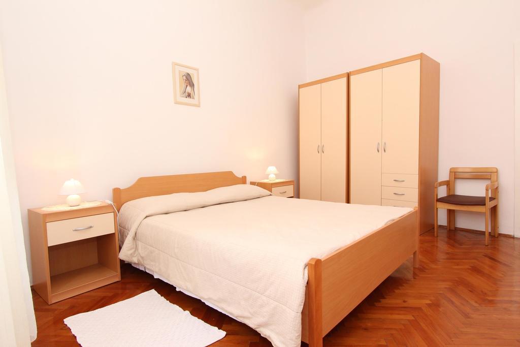 Apartment Riki โรวีน ภายนอก รูปภาพ